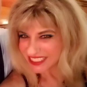 Meet your Posher, Danna